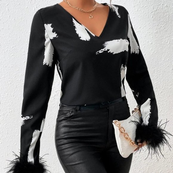 Black And White Womens Blouse - Picture 4 of 4